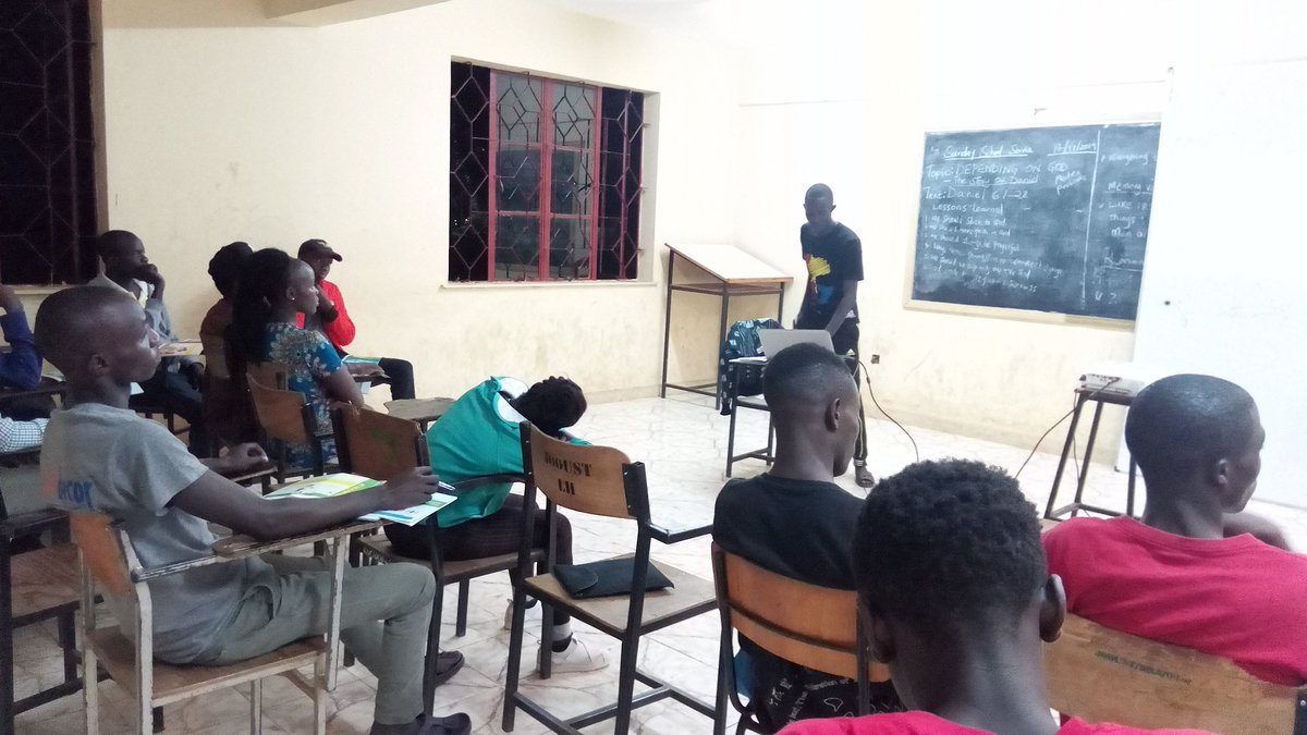 jooustkukachora's tweet photo. Jooust kukachora club CEO @OdhiamboOlela finalizing on module 14;be your own boss 
@PIKenya @PSKenya_ @kukachora @mulwa_kelvine @DannyKante @mulamwah @KiokoCharley @muhativictor1 @Jooust_official @KoinangeJeff @citizentvkenya https://t.co/2MOw9EJDpU