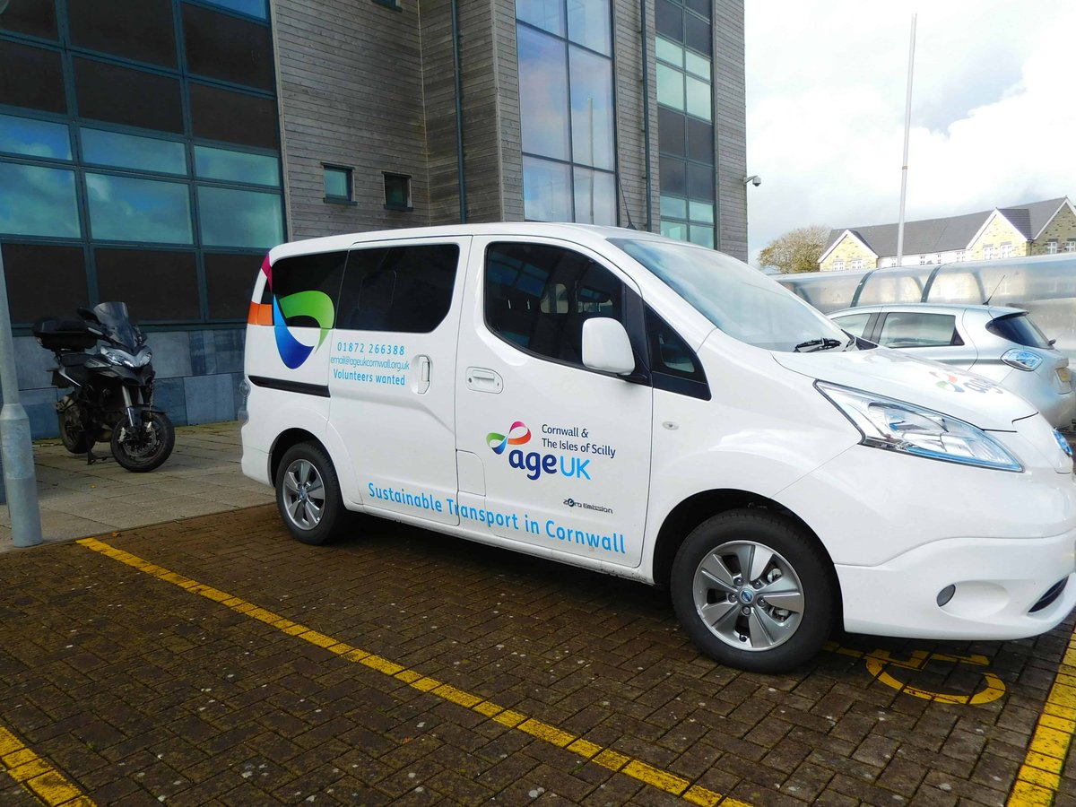 Here's a few photos from our #electricvehicle networking lunch at Pool Innovation Centre. It was a great opportunity to showcase a range of #EVs from local companies and vehicle dealerships, and to discuss the benefits of purchasing an #EV for business use.