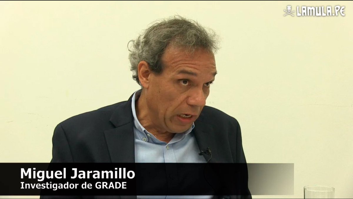 GRADEPeru's tweet photo. "Necesitamos sistemas que provean a los trabajadores las oportunidades para reengancharse rápidamente en un nuevo trabajo". Miguel Jaramillo conversó con @javierto65 de @lamula sobre nuestro estudio ganador del #PremioPoder -Política Económica. Entrevista: https://t.co/sgPvVcnwoi https://t.co/hVAitNFCPv