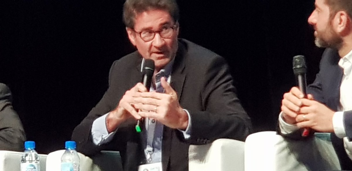 <a href="/jlmoullet/">Jean-Luc Moullet</a> <a href="/CNRS/">CNRS 🌍</a> aux #DWS19 
"On a une centaine de chercheurs sur les technos quantiques en France"
