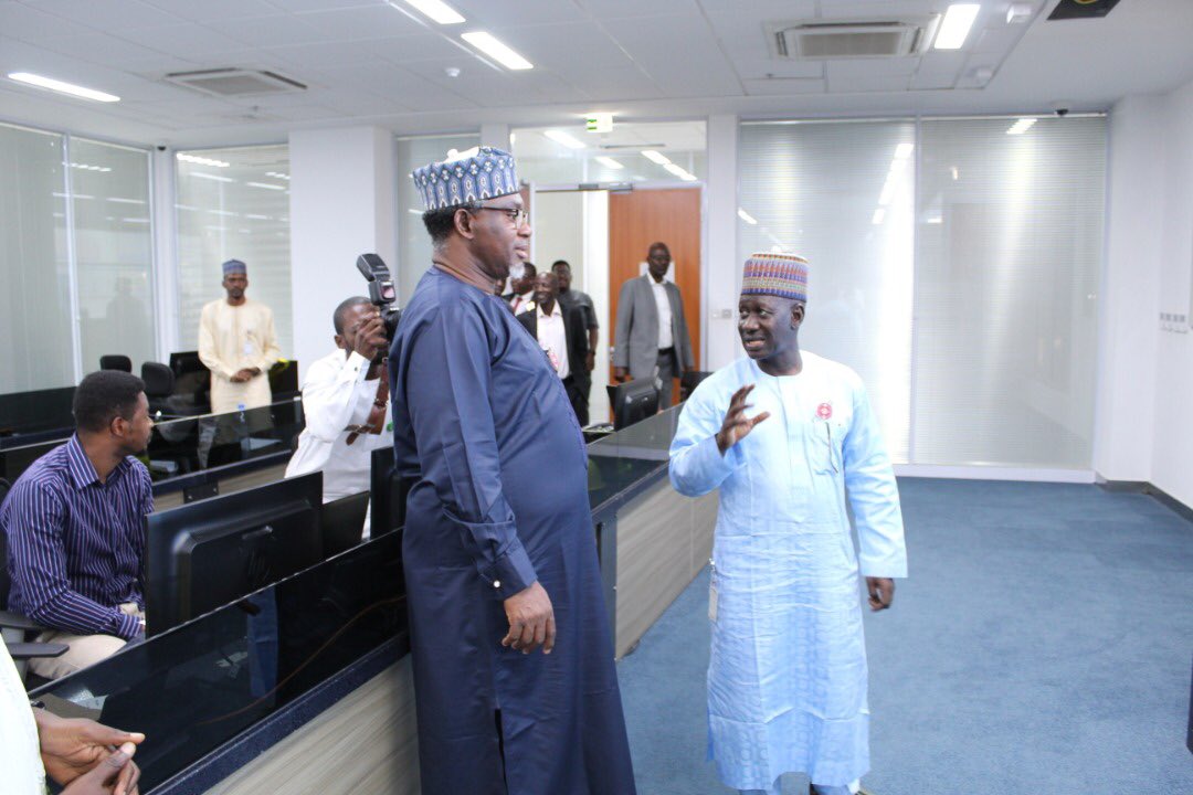 Galaxybackbone's tweet image. Photos from the Tour of Our Tier III Datacenter by the Hon. Minister Of Mines and Steel Development Arc. OLALEKAN ADEGBITE.
@Galaxybackbone
#GBB
#ISP
#Datalocalization
#FridayThoughts