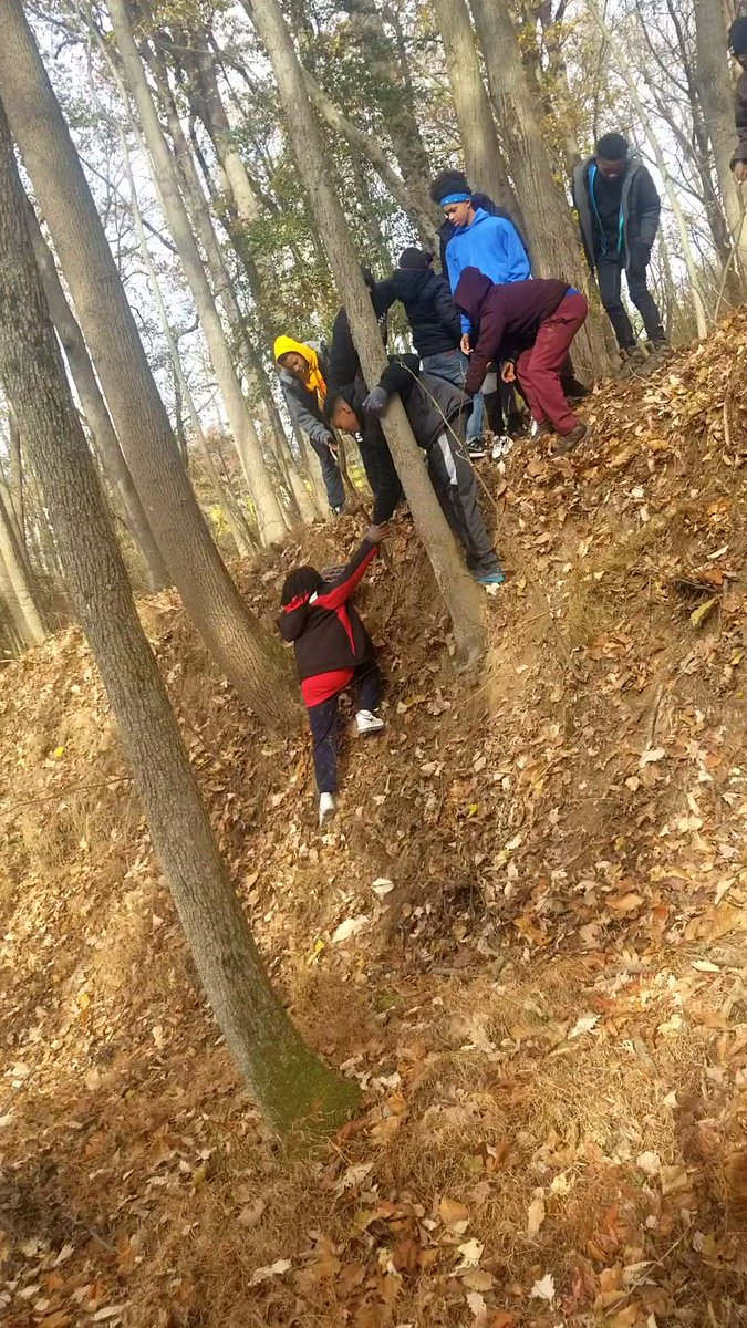 HeyMrMason1's tweet image. Building bonds that&apos;ll last a lifetime #multigrade #brotherhood  #americaneducationweek #AEW
#hemsatnorthbay #funin5th #HEMS #teamcityschools #BacktoSchoolBaltimore #CIRCLEUPCULTURE #wholechild #bmoreme @HazelwoodEMS210 @balcityschools @Aprice01P