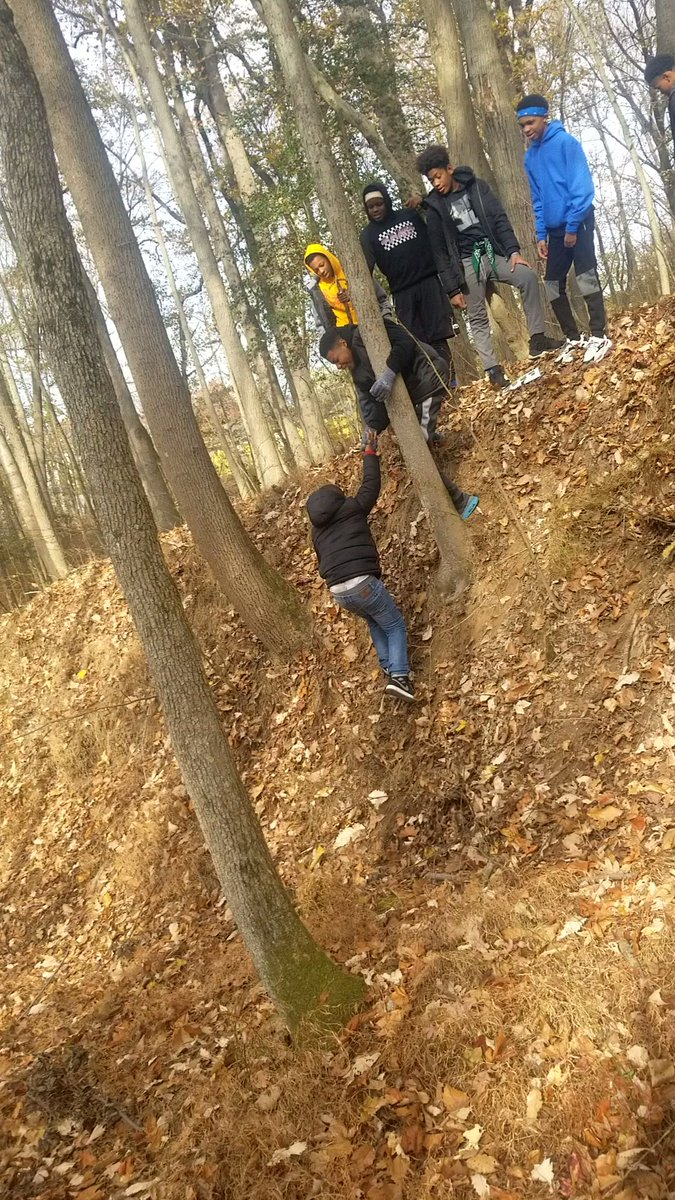 HeyMrMason1's tweet image. Building bonds that&apos;ll last a lifetime #multigrade #brotherhood  #americaneducationweek #AEW
#hemsatnorthbay #funin5th #HEMS #teamcityschools #BacktoSchoolBaltimore #CIRCLEUPCULTURE #wholechild #bmoreme @HazelwoodEMS210 @balcityschools @Aprice01P