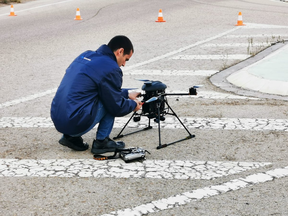 Tot preparat per a la demostració que realitzarem demà en #Sagunt 👍🏻
Posarem a prova els drons 🚁 en tasques d'investigació policial 🔍👮🏼 en el marc dels projectes 🇪🇺 <a href="/ROCSAFE_H2020/">ROCSAFE</a> i <a href="/SAURONprj/">SAURONproject</a>