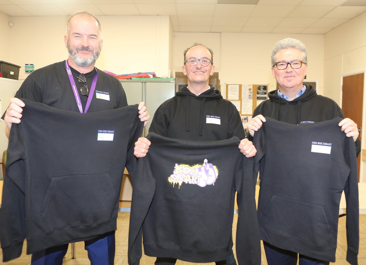 ColBoroughHomes's tweet image. We’re loving these BoxSmart hoodies as displayed by Resident Insight and Engagement Officer Mark Healy @MarkHea75514570 Chair of the Board @DirkPaterson  and CBH Chief Executive Gareth Mitchell @GagsMitchell Find out more about BoxSmart here! 🥊ow.ly/Bu4v50xg4vh
