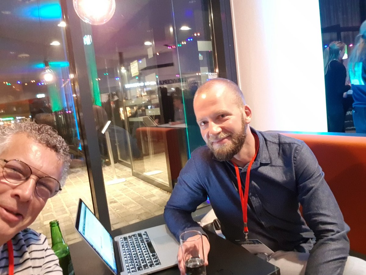 038twedwin's tweet photo. @frank_brander uut Grunn, onze man van @platformlpb die tijdens #lpb2019 #lpbcongres de social-media verzorgt https://t.co/EhVVwgNazl