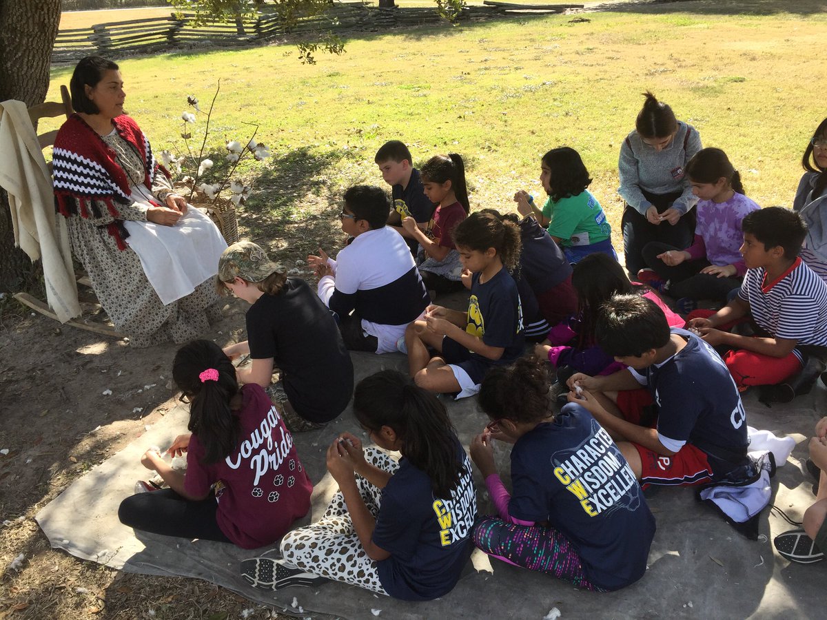 LearningbyHand's tweet photo. 4th grade field trip to George Ranch. @CinSny_CWE @CWE_Cougars https://t.co/gAYDJ2jFvu