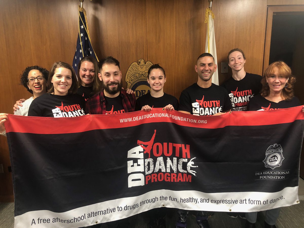 DEAEdFoundation's tweet photo. Some of our amazing DEA Youth Dance Program dance instructors from New York, Boston, and New Jersey at instructor training held at the DEA New York field office. Thank you @DEANEWYORKDiv for having us! #deaydp #dance #afterschoolprogram #prevention https://t.co/QGZoKjdnhA