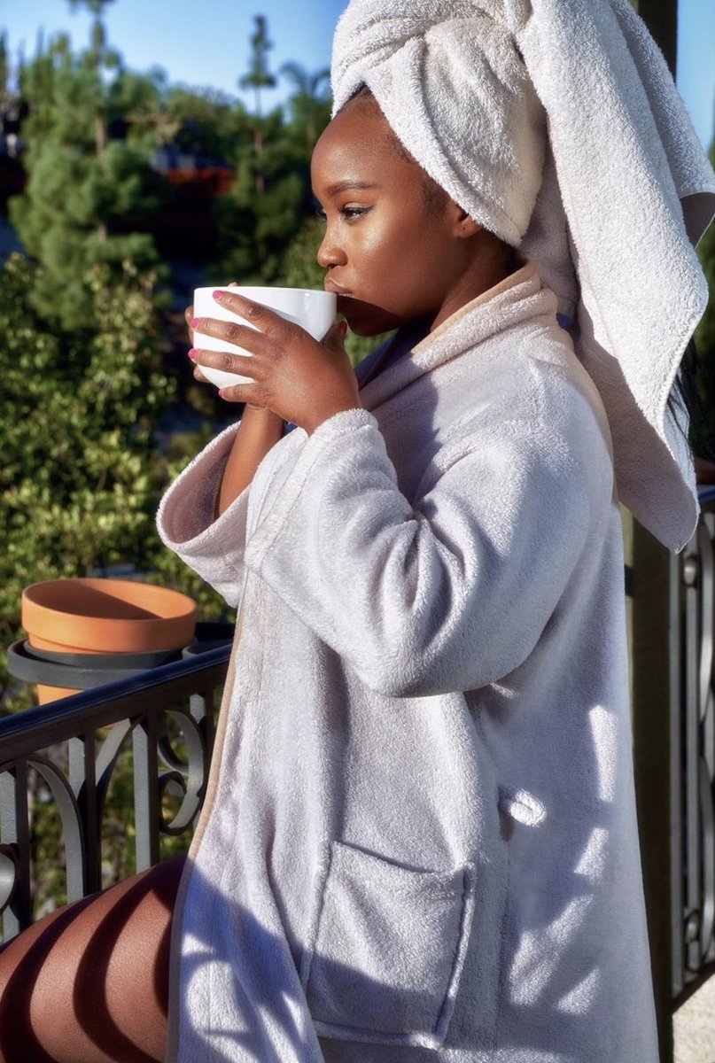 LatiereNow's tweet photo. good morning ☀️ ☕️ 

#coffee #GoodMorningWorld #music #musictime @Spotify @youtubemusic @AppleMusic https://t.co/pakUBqvWJm