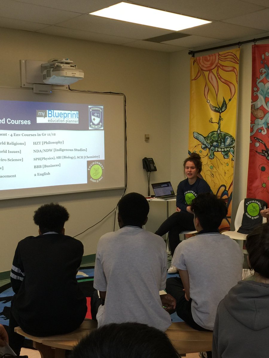 Ms_Leahey's tweet photo. Gr10 Careers Ss learning about pathways available - so many opportunities for Experiential Learning! @ImmaculataOCSB #ocsbSHSM #whymac #macEnviroSHSM #macICTshsm @OCSBexpLearning @LRaffinOCSB @klewis_prieur @LChadwickOCSB https://t.co/yF8KNSJBSc
