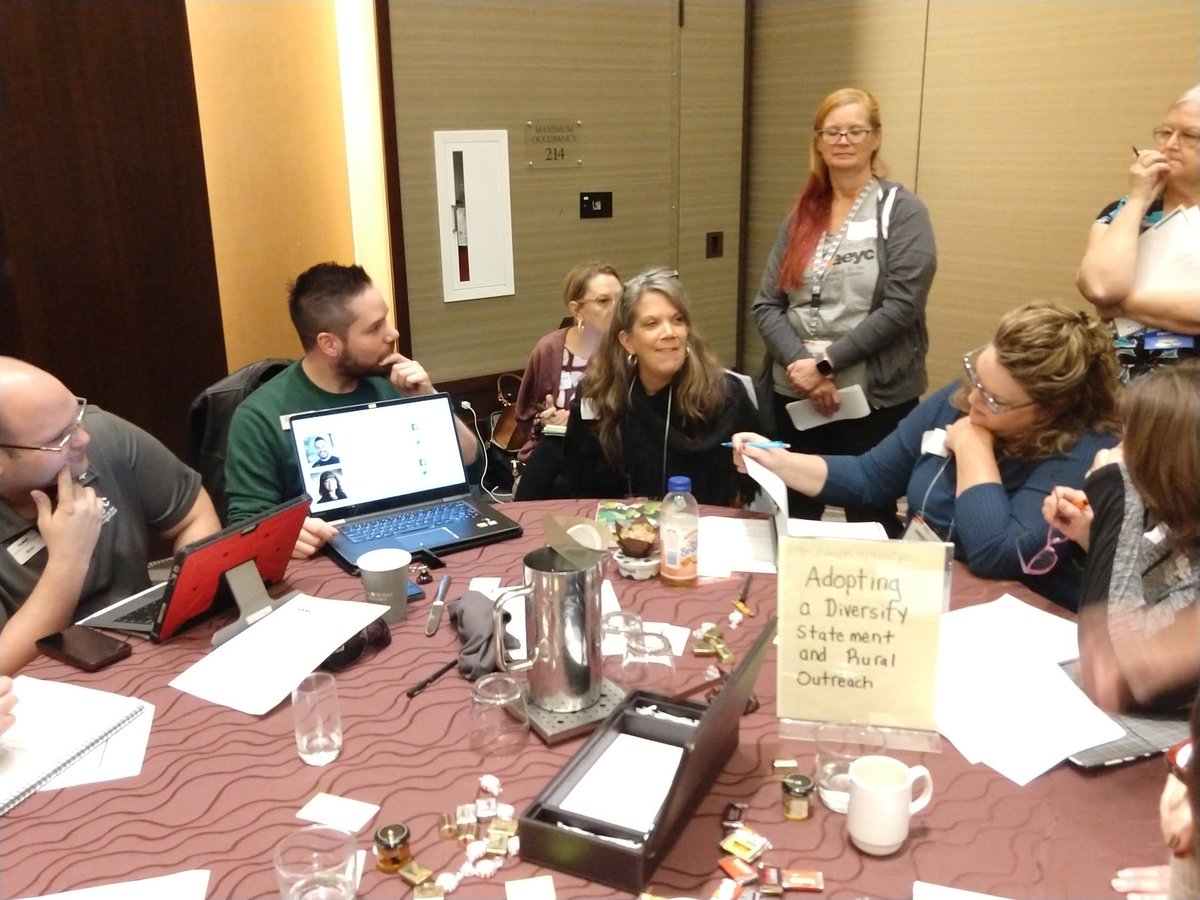 swoaeyc's tweet photo. Learning from @AzAEYC &amp; @sazaeyc with @EZBucher and Kelly Ann Larkin about adopting a diversity statement and rural outreach. Very important work! #naeycAC https://t.co/VI3NYAs1ii