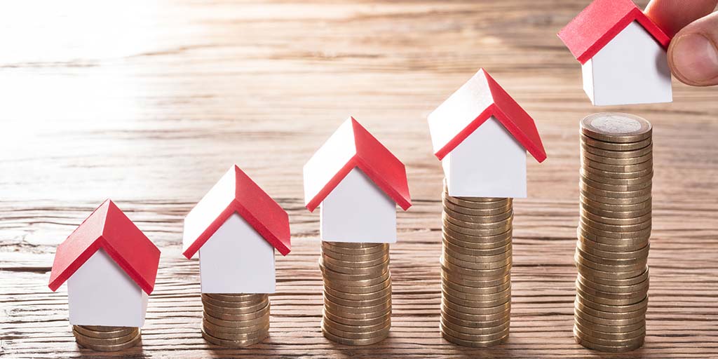 ➤ Wie kan er nog betaalbaar #wonen in #Utrecht? Ruim 8.000 studenten zoeken een kamer en starters en Utrechters met een kleine beurs vinden ook bijna geen woning. De gemeente heeft goede intenties afgesproken in het Stadsakkoord Wonen. Maar is dat genoeg? ow.ly/QGQo50xgcPc