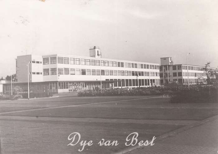 cparkbata's tweet image. Those were the days.... #cparkbata #gemeentebest #industrie #bata #business #toendertijd