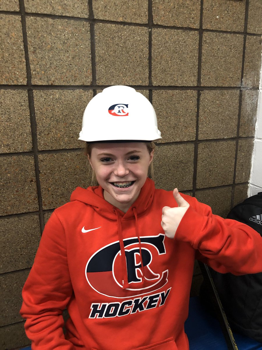 JV had a hard fought game last night with SLP/Anoka at BP arena!!! Final was a 3-2 lose!!! You win some you lose some Brooklyn Johnson with the Hard Hat last night!!! #getbackatittoday #mgnext <a href="/CPCRboosters/">River Cities Blades Booster Club</a> <a href="/CPCRHOCKEY/">CPCR GIRLS HOCKEY</a>