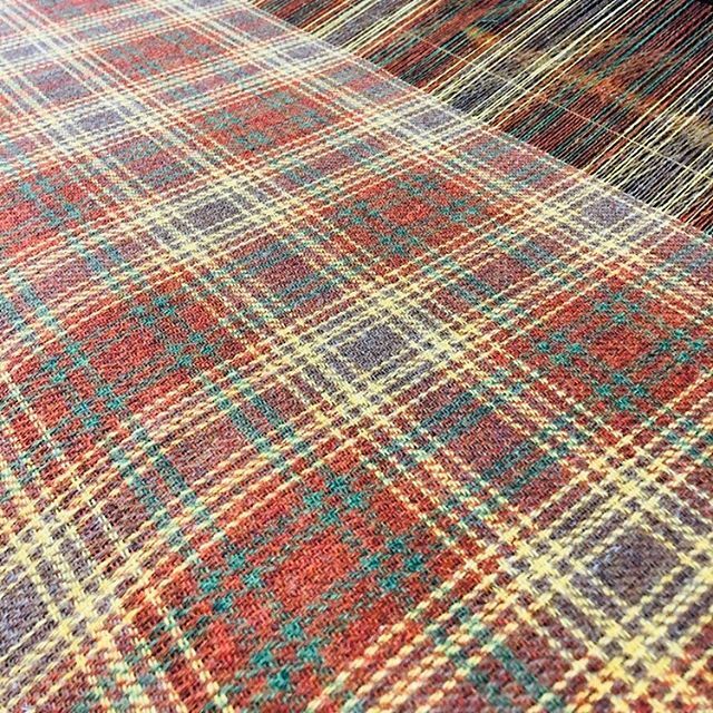 Follow up of new design.  Setup complete and weaving on our Dobcross loom.  Autumnal tweed will soon be ready for the next stage.  ift.tt/1XIbNS5
mill@islaywoollenmill.co.uk
#weaving #autumn #dobcrossloom #newdesign #productofscotland #wovenins… ift.tt/336ikMz