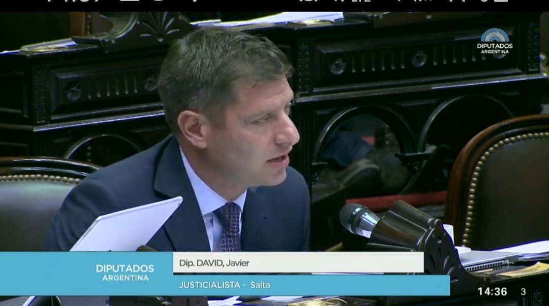 JDavidprensa's tweet photo. "Esta #leyalquileres llevaba bastante tiempo desde la media sanción en el Senado y hemos trabajado mucho para llegar a un consenso. Hoy aportamos un avance enorme para ayudar a los inquilinos en plazos, garantías y formas de determinar aumentos".
@javierdavidok en sesión https://t.co/slSqJLjnhK