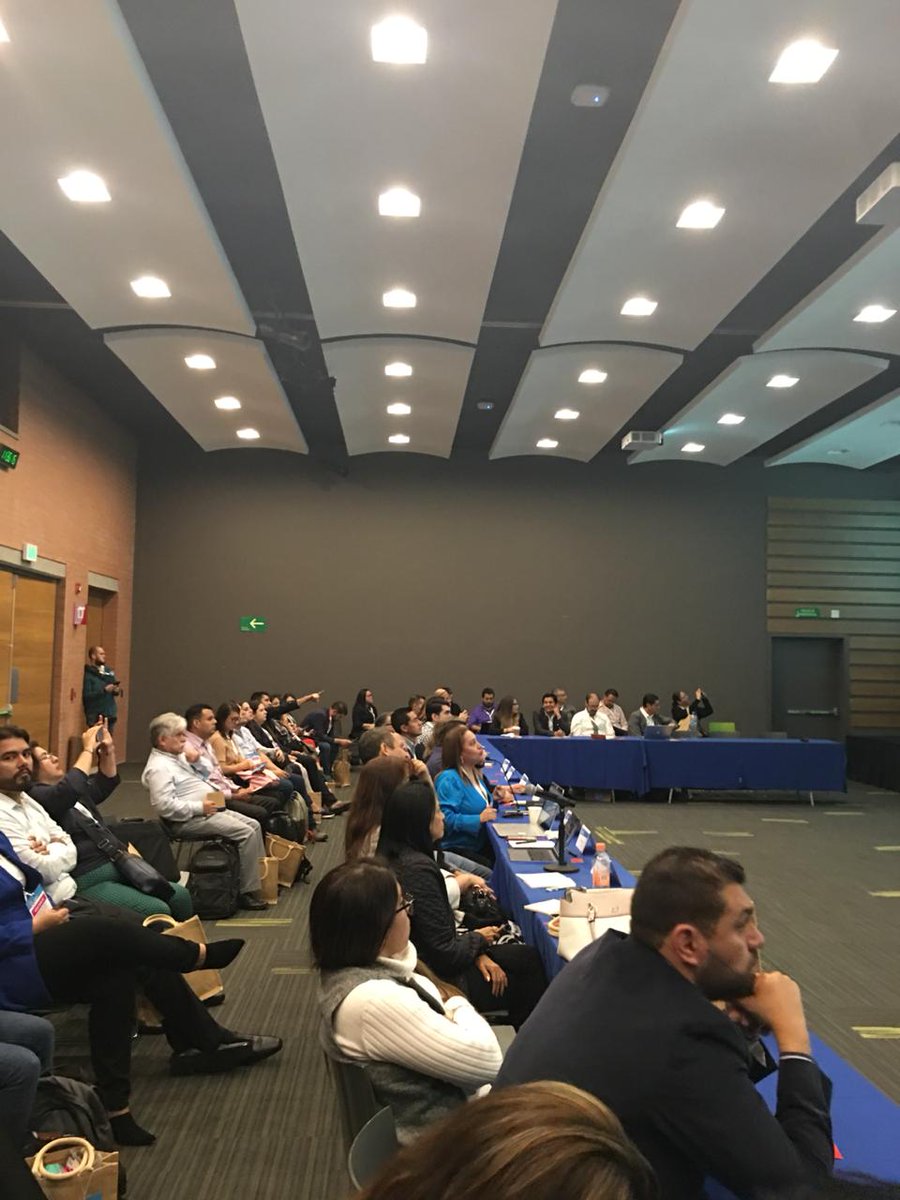 santibulatam's tweet photo. Estamos en Asamblea General de Red OTT de México @RedOTTMx conociendo sobre Red de Alianza del Pacifico TransferenciAP
#Redott
#innovacion
#alianzadelpacifico https://t.co/DNG1HphyqO
