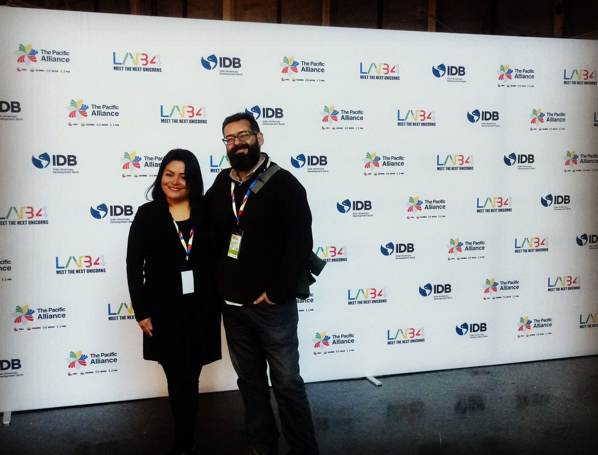 innovafunding's tweet photo. #OpeningLab4
"You can be someone's #unicorn"
Presentes en el #Lab4 #MeetingthenextUnicorns
#Lab42019
#AlianzadelPacifico
@innovafunding @FactoringLab π΅πͺ
Sigamos avanzando para democratizar financiamiento de pymes con el #factoring πͺ
#pyme
@Promperu https://t.co/ny0zIkAbvt