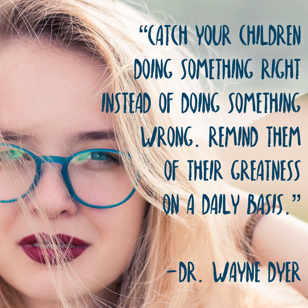 YthFmlyPrjct's tweet photo. Mid-week encouragement for #parents: “Catch your children doing something right instead of doing something wrong. Remind them of their greatness on a daily basis.” -Dr. Wayne Dyer #parenting #YFP #parentingtips #momlife #fatherhood https://t.co/NN1O4MsVr4
