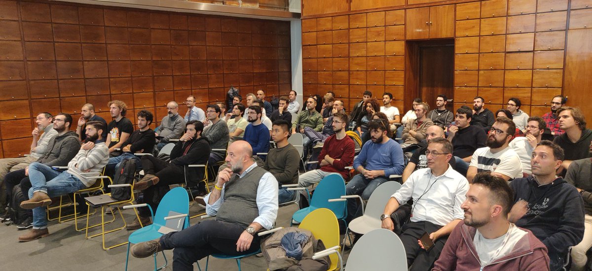 Our own @D3DVincent, <a href="/GoogleDevExpert/">@GoogleDevExpert</a> and <a href="/Auth0Ambassador/">Auth0 Ambassadors</a> kicks off his talk on prism, a <a href="/stoplightio/">Stoplight</a> project