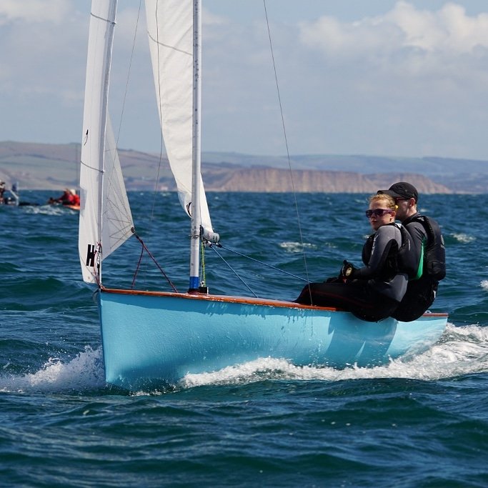 We can't resist a wooden boat #woodwednesday #sailing #fireflysailing #studentswarm