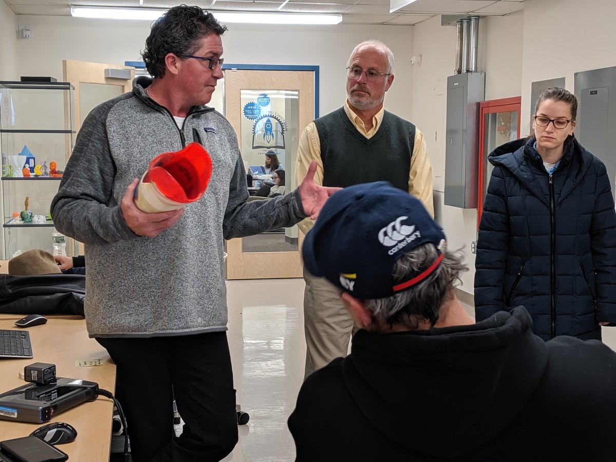 makerspaceURI's tweet image. We had a great workshop with @NunneryTech and thank you for taking the time to meet with so many of our eager students

#makerspaceuri #mkspuri #uri #universityofri #universityofrhodeisland #makerspace #3dscanning #prosthetics