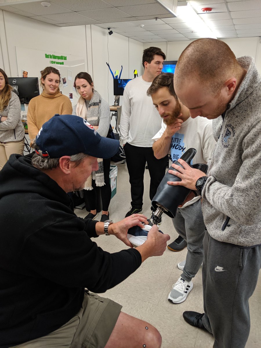 makerspaceURI's tweet image. We had a great workshop with @NunneryTech and thank you for taking the time to meet with so many of our eager students

#makerspaceuri #mkspuri #uri #universityofri #universityofrhodeisland #makerspace #3dscanning #prosthetics