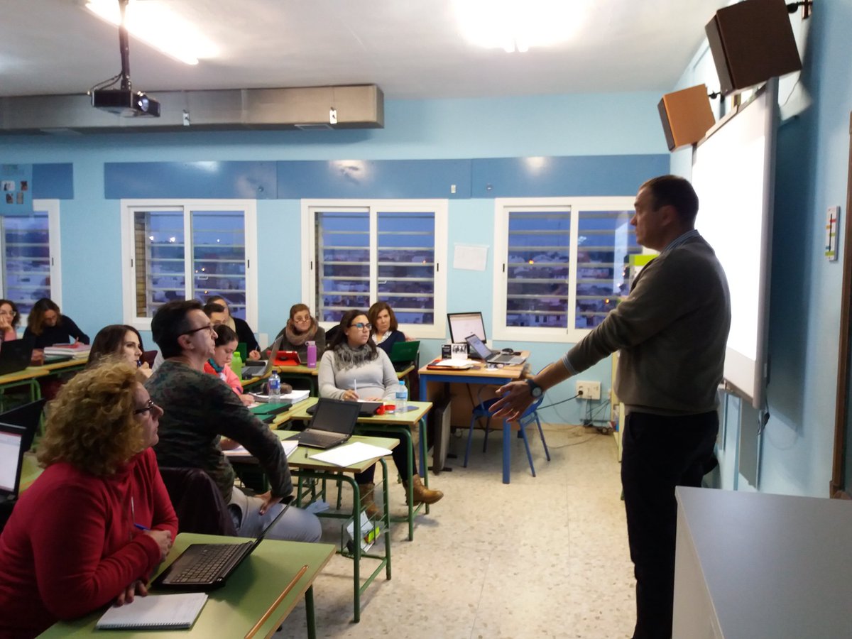 LauraMarPor's tweet photo. Terminamos la formación en el CEIP Lora Tamayo (Bonares) sobre el módulo de competencias en Séneca, de la mano de M.Jesús Clavijo.
Gracias al claustro por vuestro compromiso y entusiasmo.
El @cepbollullos apostando siempre por apoyar a los centros en metodologías e innovación. https://t.co/ycLsVWjoSc