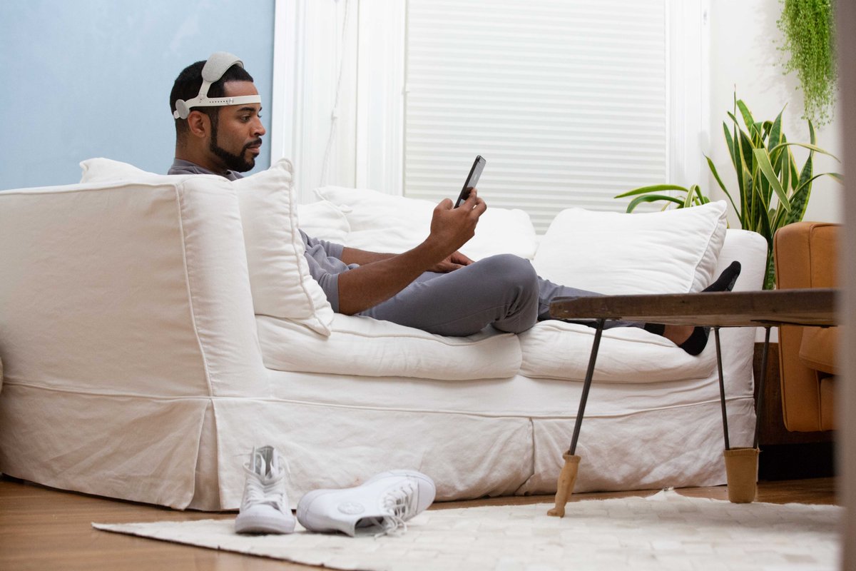 Train with URGOnight throughout the day, at any time convenient for you. And when it’s time to sleep, it’s all you—no headgear, wearables, or patches.