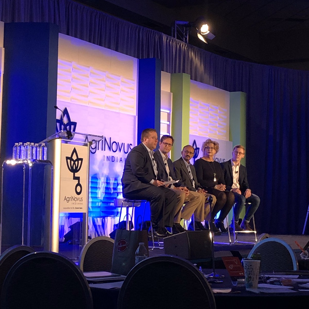 PurduePlantLady's tweet image. I’m all ears for this panel on talent acquisition. Love seeing familiar faces and @PurdueAg alums like @wesdaviswv and friends of @corteva #findingthefuture #myroleinhunger #agrinovussumit