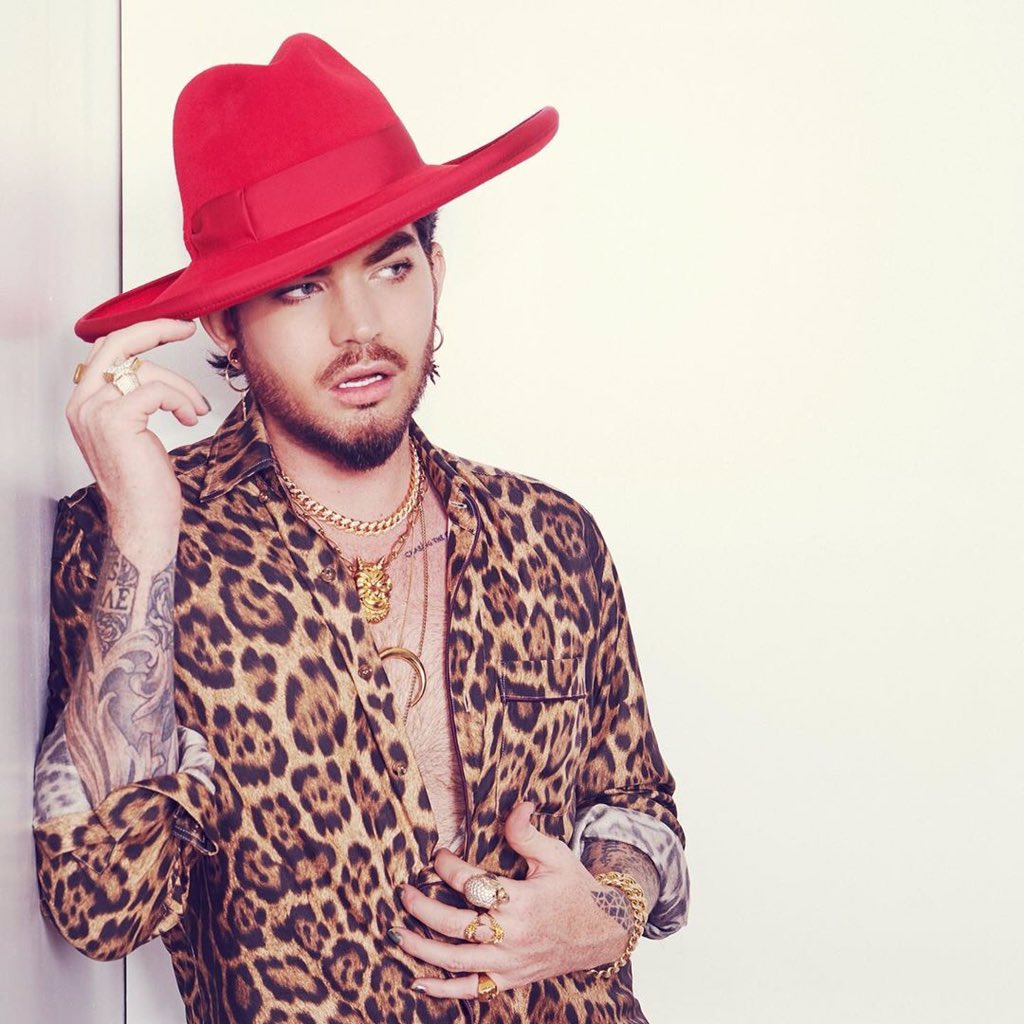 Katmichael163's tweet photo. Can everyone please follow my sister @Christine199527 on here and she is a Glambert, she love Adam Lambert❤️😘❤️❤️ she love all kind of music ❤️🎶❤️🎶❤️💕🌹🎶❤️  #AdamLambert #Glamberts #VelvetSideA #Superpower https://t.co/6F90YSbsAm