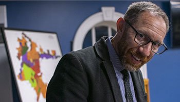 OHIOAlumni's tweet image. Bobcat best wishes to @ohiou @OHIOFineArts @OhioPattonCOE alumnus Kent Butler who is retiring from Athens City Council after over a decade of public service! bit.ly/32CQJlS #BobcatsImpact