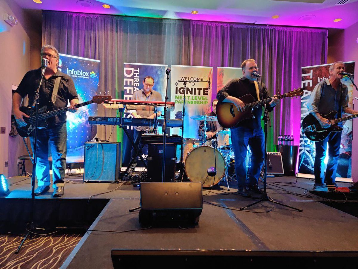 Debug_Experts's tweet image. Nos enorgullece anunciar que somos galardonados como #mejorpartner a nivel #LATAM por @Infoblox en la ciudad de #Arizona en el #PartnerSummitAMS #2019. 

Agradecemos a todos nuestros clientes, colaboradores y a #Infoblox por este reconocimiento.

¡Vamos por muchos logros más!