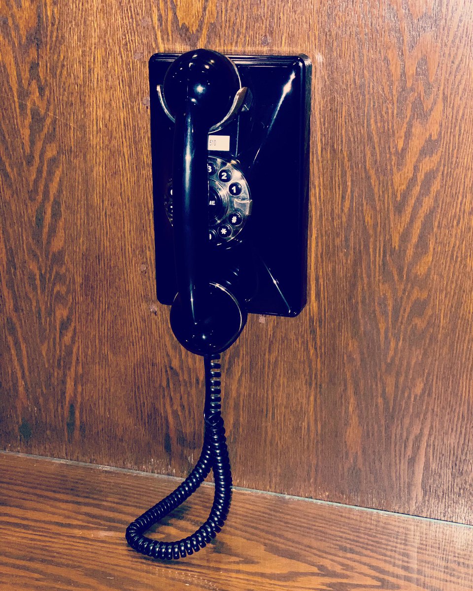 DerekMedlin's tweet photo. A whole bank of these at the Grove Park Inn. Might have to see if they work. #chprms19 https://t.co/dH6Sx4WeII