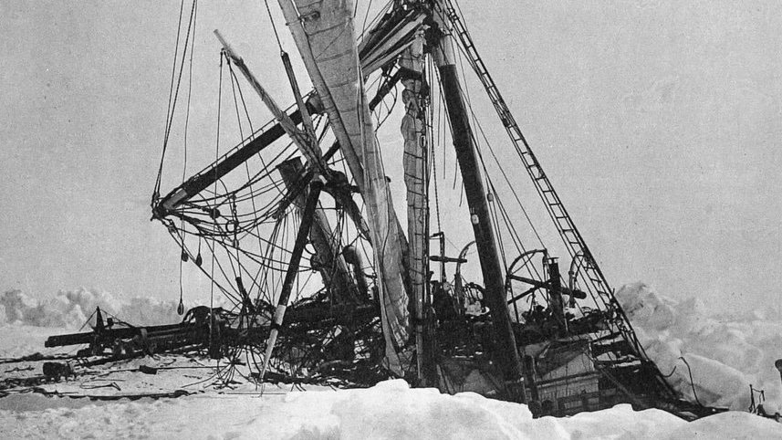 "She's going down!" Shackleton shouted #OnThisDay #OTD in 1915 Endurance finally sank beneath the sea ice of the Weddell Sea, all survived. Built in Norway in 1912, the ship was sold to Shackleton in 1914. "Fortitudine vincimus" (By endurance we conquer) - Shackleton family motto