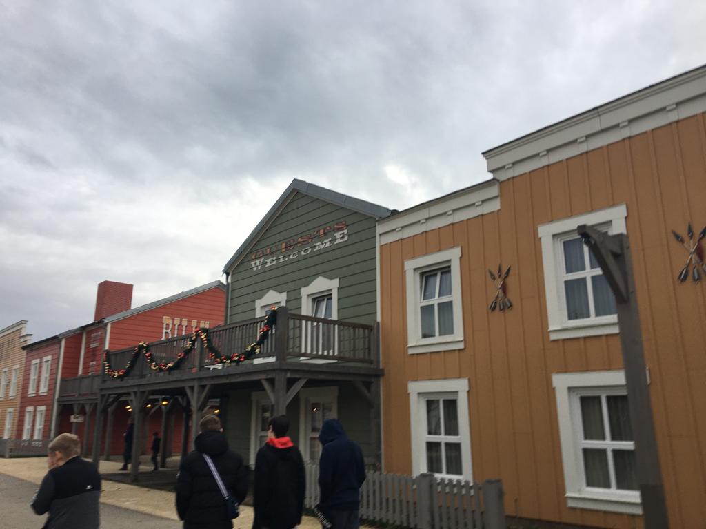 Lorrain61370664's tweet photo. @BA_Disney2019 https://t.co/6XulxX4OM2