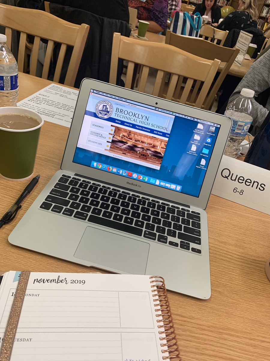 MsNicoleButler1's tweet photo. EdTech Year 2️⃣  Kick Off today at Brooklyn Tech 👩🏼‍🏫 #Nycschoolstech https://t.co/OllnB9IGxA