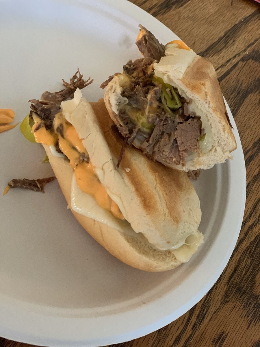 GarlicSmashing's tweet image. Italian shredded beef hoagie with pepperocini mozzarella and Sriracha sauce