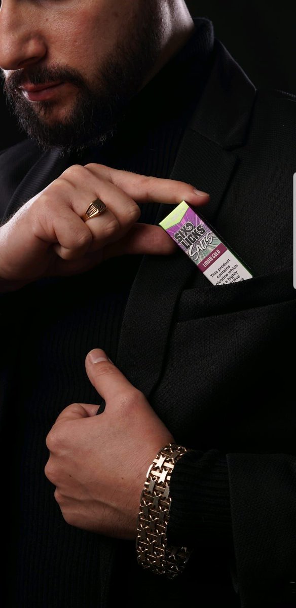 Liquid Gold Salts on lock! Always ready to go, no matter what! 

#sixlicks #fortheserious #handcheck #vapecommunity #vapeclouds #vapeoftheday #vapeon #vapelyfe #vapefam #vapehooligans #ejuiceporn #handcheckvape #vapephotography #vapeporn #instavape #vapersunite #instavape