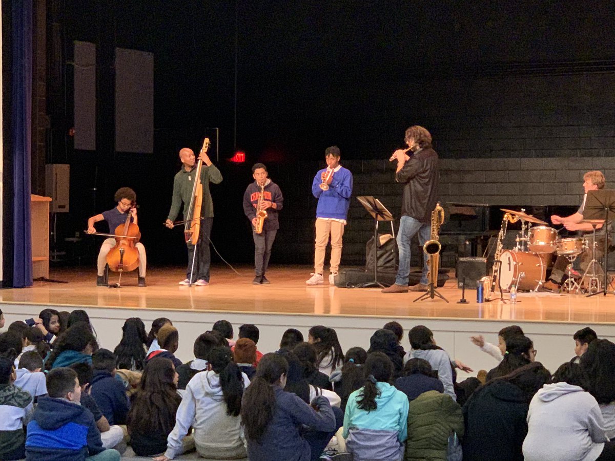 CWJBandManNBPS's tweet image. More photos from today’s @NBJazzProject Jazz lab at @PaulRobesonNBPS #PRCSArts @DarlaG622 @kalanne02 @cosentinonbps