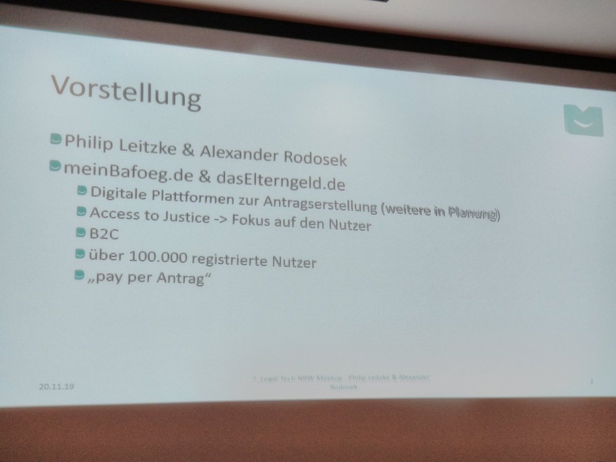 defendo_it's tweet photo. Spannender Vortrag beim #legaltech #Meetup in Köln zu Gast bei @ebnerstolz jetzt mit #meinbafög und #daselterngeld zum Thema Legaltech Startup #DIY https://t.co/d8J47YLznQ