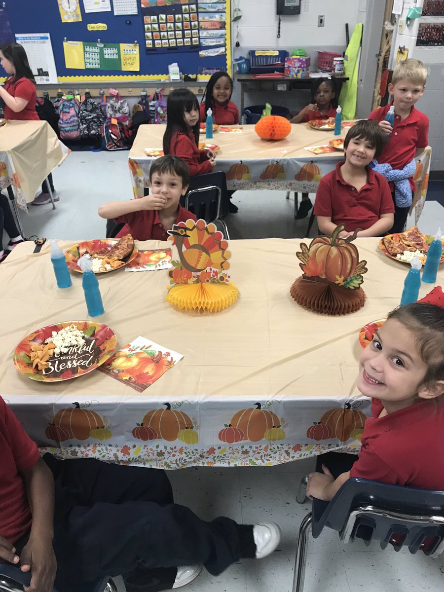 After learning about the first Thanksgiving, we are enjoying our own feast. @ORourkeES #ThanksgivingFeast