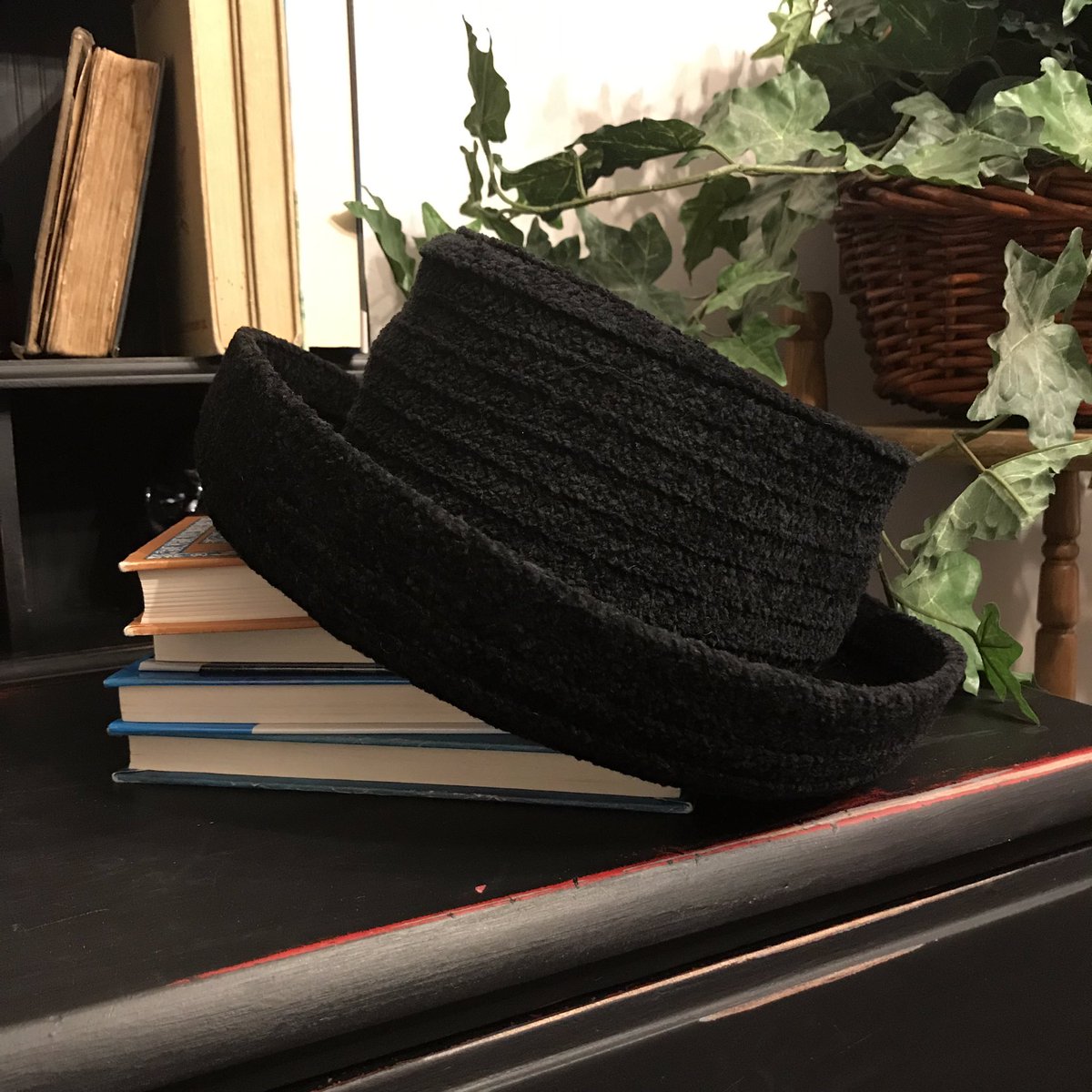 Cute, vintage hats waiting for you at <a href="/rinkgallery/">Rink Gallery</a> !! .
🐏🐏🐏🐏🐏🐏🐏🐏🐏🐏🐏🐏🐏🐏🐏🐏🐏 
.
.
#okc #blacksheepvendage #okcfarmersmarketdistrict #okcvintage #vintage #shopokc #vintageclothing #antique  #oklahomacity #antiquestore #boutique #vintagehat