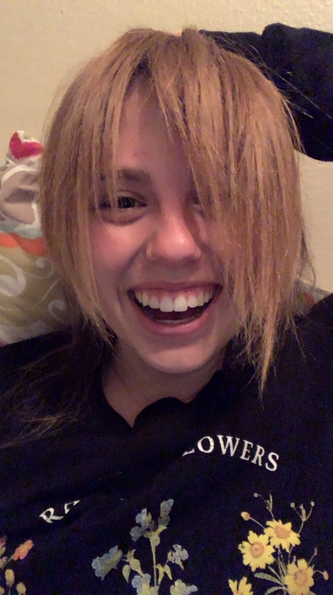 ShimaZach's tweet photo. ~hair~
A compilation of FaceTime photos of the lovely @GoodrowEmily https://t.co/2iTXcjAx5c
