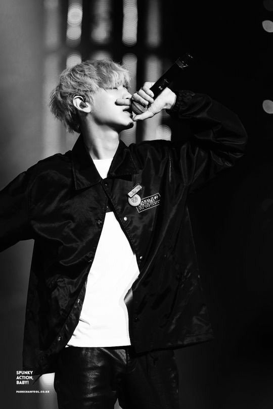 rinpcy61's tweet photo. Day 24
Thank you, I’m sorry, I love you
Even if I give you my everything, it’s not enough
My love, I’ll protect you forever
Just follow me
#30Days_Chanyeol_Challenge
#찬열 #CHANYEOL #여리에게ㅇㅍㅇ
@weareoneEXO https://t.co/K4XWoMawIq