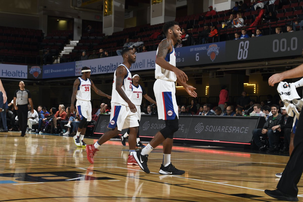 NBAGrandRapids's tweet photo. HALFTIME: Drive down 52-46 at the midway break in New York. @_DatBoi05 leading with 11pts &amp; 6reb while @TreshawnThurman &amp; @dvon34 each have 9pts. #WeAreGR 

Watch LIVE on @espn+
Gamecast >>> https://t.co/YouT2DN3TI https://t.co/F4ia2xTtJP