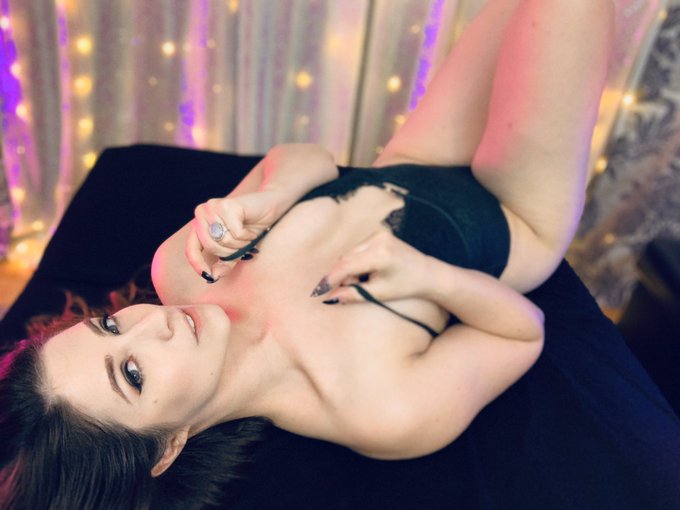 Only 2 discounted subscriptions to my OnlyFans left: https://t.co/3DwntEj7DS  Get your first month for<a href="/tag/snapchat"class="tags"><span>#snapchat</span></a><a href="/tag/myfreecams"class="tags"><span>#myfreecams</span></a><a href="/tag/tmblr"class="tags"><span>#tmblr</span></a>