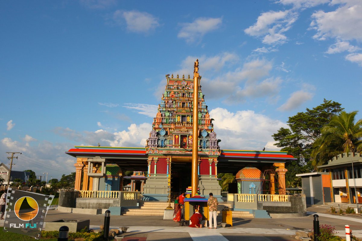 FilmandFiji's tweet photo. Located at the end of Nadi town is the Sri Siva Subramaniya Swami temple. This brilliantly coloured temple is one of the very few places outside of India, let alone the Pacific, where you can see traditional Dravidian architecture.
#FilmFiji #FilmedInFiji #FijiLocations https://t.co/3ONuJ2urag