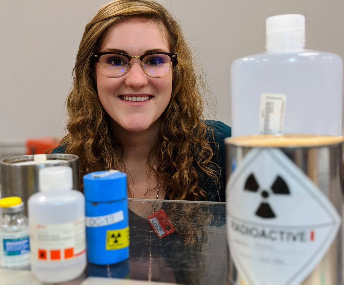 MACBiophysics's tweet image. “My mother is a cancer survivor, so in a very real way, cancer has defined my life and now defines my graduate degree. I am fascinated by cancer...&quot; Read full story here: facebook.com/GradchairPhysA…. #ScientistsOfMcMaster 
@MacSciGrad @MacSciResearch @McMasterU