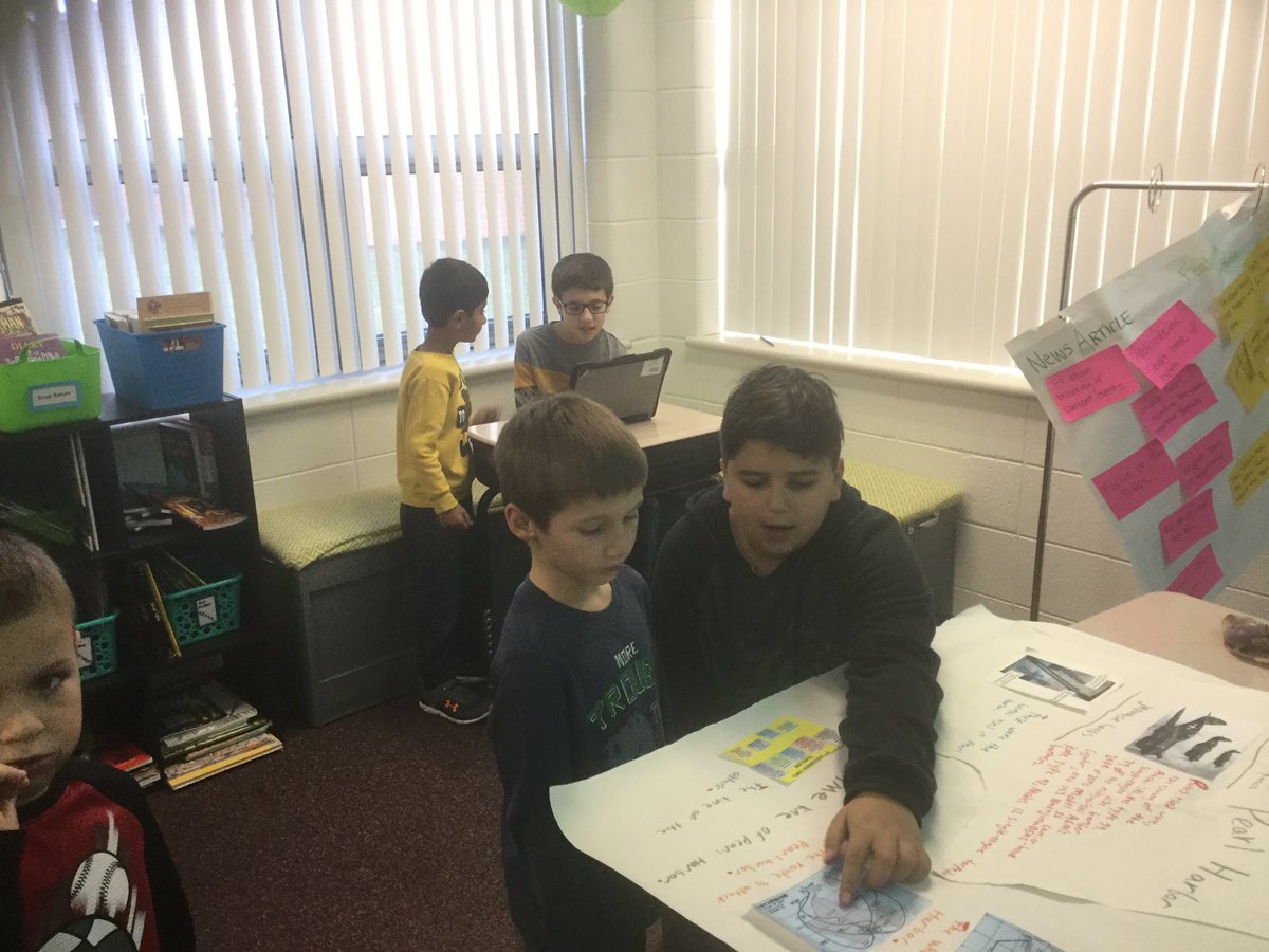 EAlberswerth's tweet photo. Teaching kindergarteners about our nonfiction research. 5th graders realized how hard it is to keep the attention of a kindergartner. #prideFPS https://t.co/3YTSrzScvw